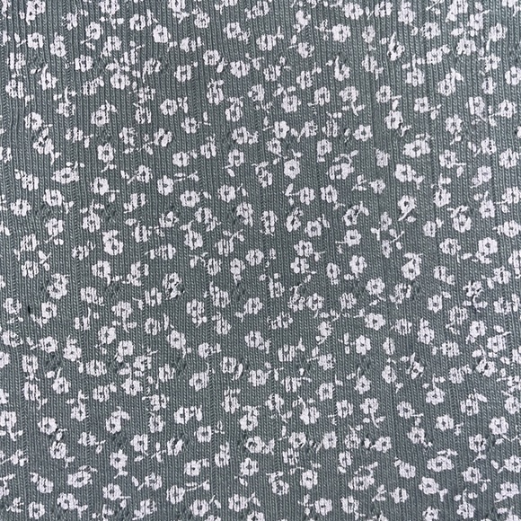 Brandy green and white floral top ! - Picture 3 of 3